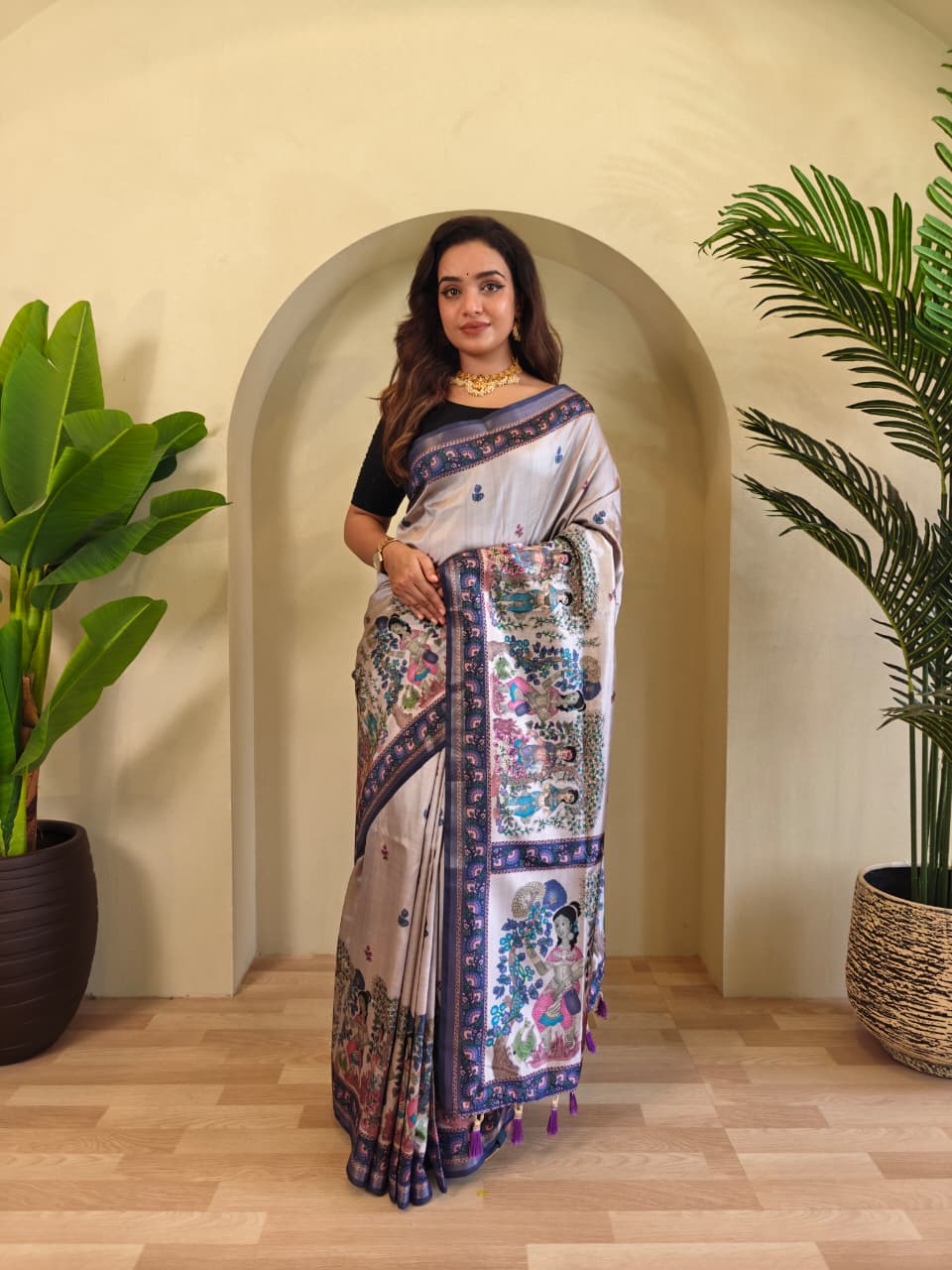 Elegant Pearl Grey Pure Dola Viscose Saree with Kalamkari Digital Print & Zari Bord